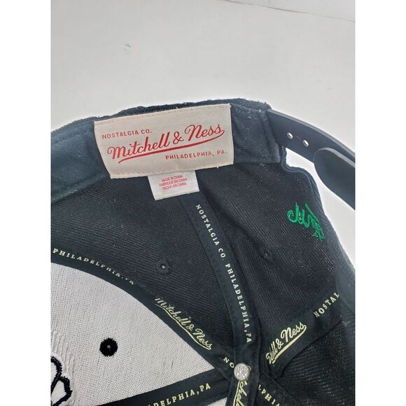 Men's Dallas Mavericks Black Mitchell & Ness NBA Basketball SnapBack‎ Hat - Picture 7 of 8